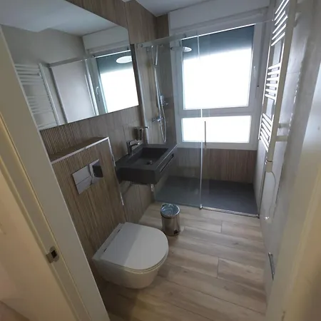아파트 Aranda Flex Living