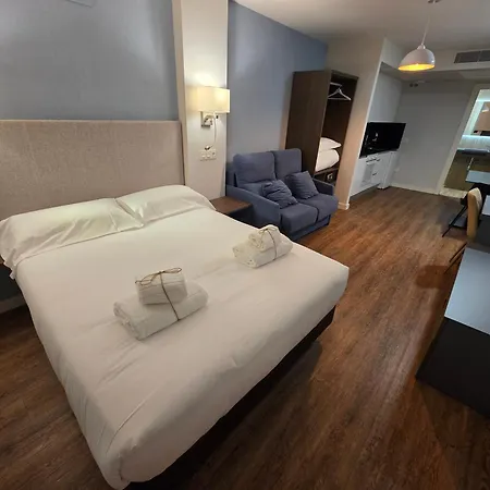 Aranda Flex Living 4*